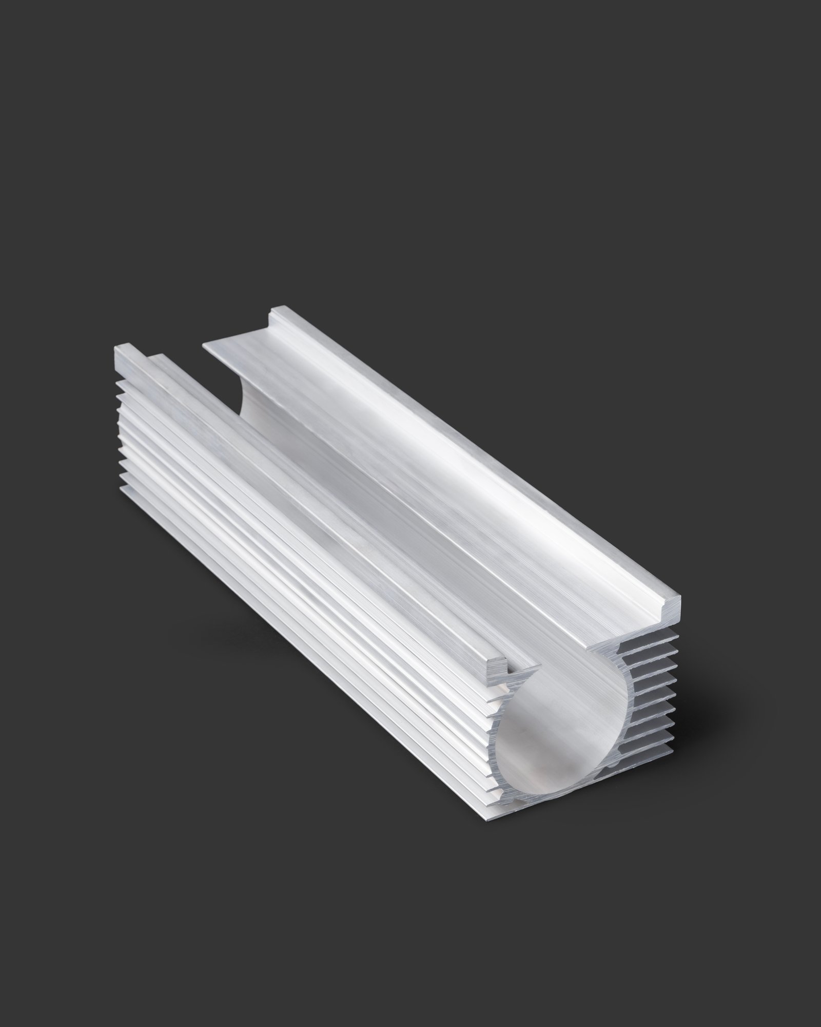 Agrawal Metals Engineering — aluminium profile assembly